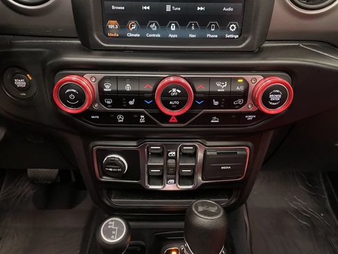 Used 2021 Jeep Wrangler Unlimited Sport AWD/4WD image 33