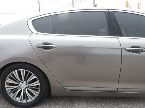 Used 2016 Kia K900 Luxury image 23