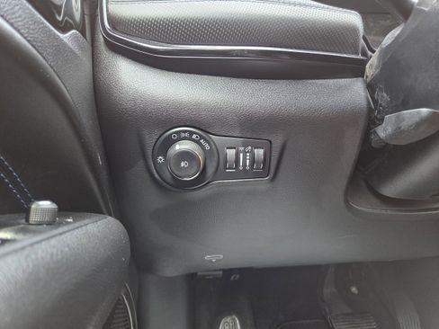 New 2026 Jeep Compass Latitude image 37