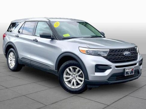 Certified 2021 Ford Explorer 4WD w/ Class III Trailer Tow Package image 3