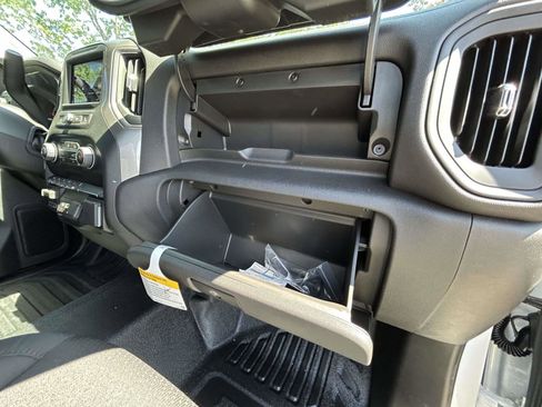 New 2026 Chevrolet Silverado 1500 W/T AWD/4WD image 16