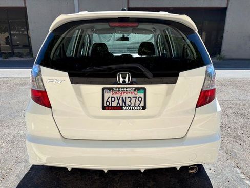 Used 2010 Honda Fit Sport image 4