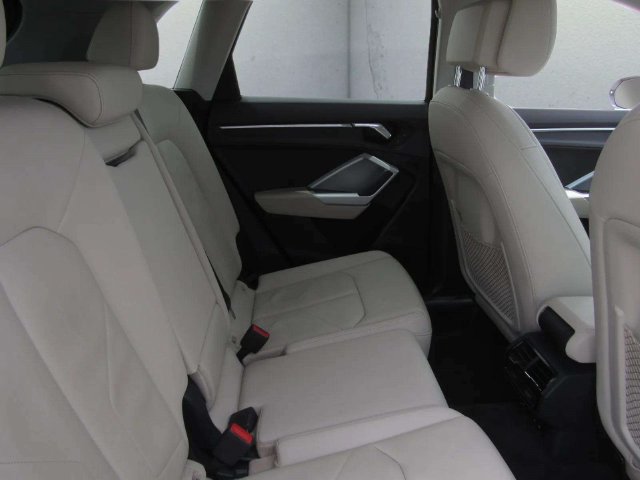 Used 2021 Audi Q3 2.0T Premium Plus w/ Premium Plus Package AWD/4WD image 12