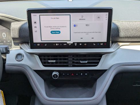 New 2026 Ford Explorer Active RWD image 19