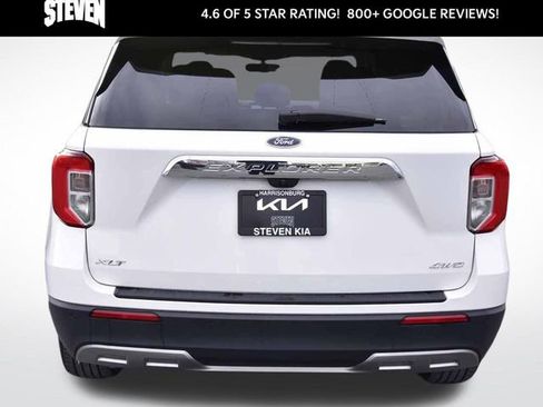 Used 2022 Ford Explorer XLT w/ Equipment Group 202A image 8