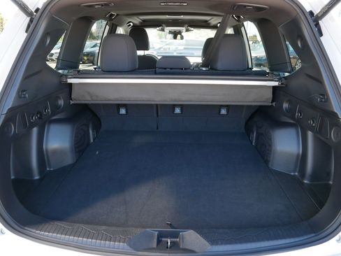 Certified 2025 Subaru Forester Premium AWD/4WD image 18