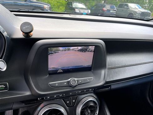 Used 2020 Chevrolet Camaro LT RWD image 15