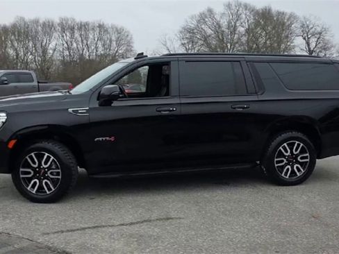 Certified 2021 GMC Yukon XL AT4 image 5
