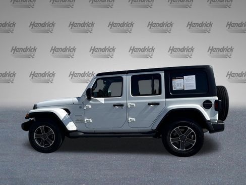 Used 2023 Jeep Wrangler Sahara image 6