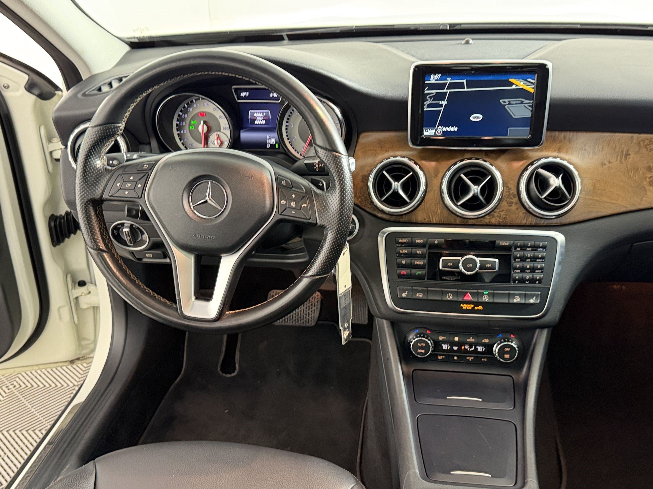 Used 2015 Mercedes-Benz GLA 250 4MATIC image 28