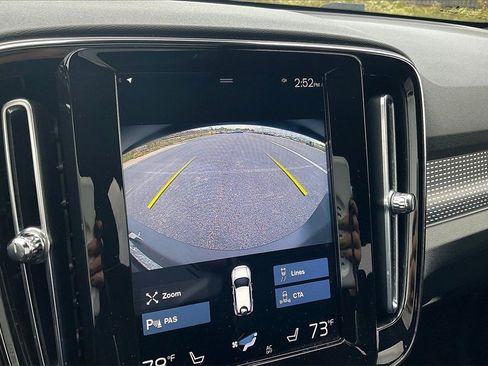 Used 2021 Volvo XC40 T5 R-Design w/ Climate Package image 21