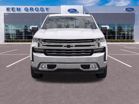 Used 2019 Chevrolet Silverado 1500 LTZ w/ LTZ Plus Package AWD/4WD image 9