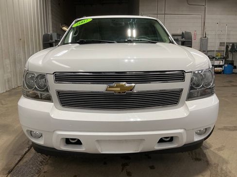 Used 2007 Chevrolet Avalanche LTZ w/ LTZ Preferred Equipment Group image 2