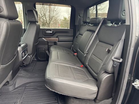 Used 2022 GMC Sierra 2500 Denali image 12