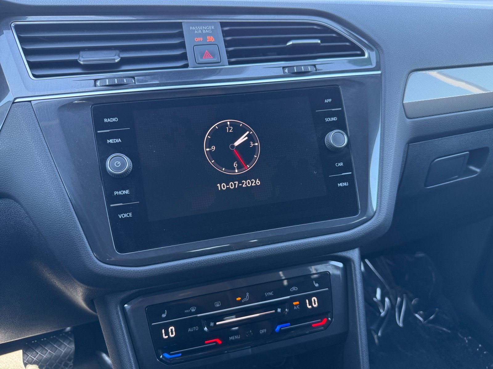 Certified 2022 Volkswagen Tiguan SE FWD image 12