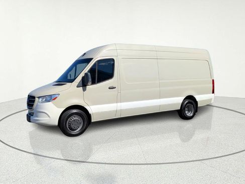 Used 2019 Mercedes-Benz Sprinter 170 image 10