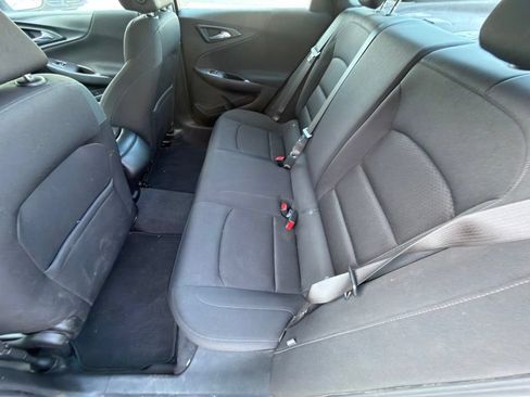 Used 2021 Chevrolet Malibu LS FWD image 15