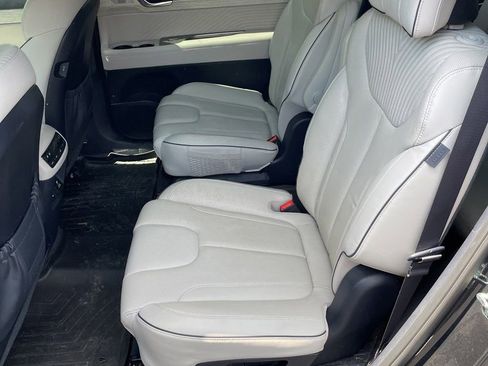 Used 2024 Hyundai Palisade Calligraphy AWD/4WD image 9