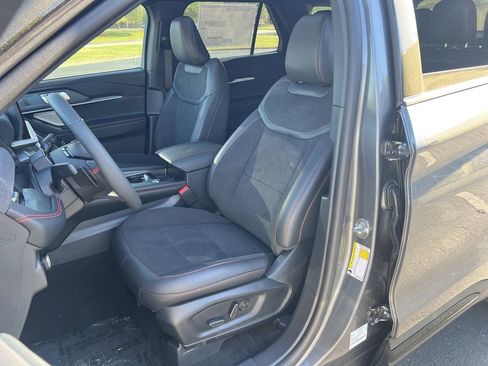 New 2026 Ford Explorer ST RWD image 19