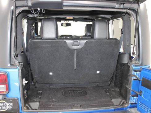 Used 2015 Jeep Wrangler Sport AWD/4WD image 14