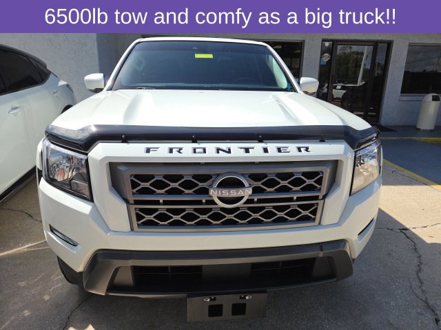 Certified 2024 Nissan Frontier SV w/ SV Convenience Package RWD image 2