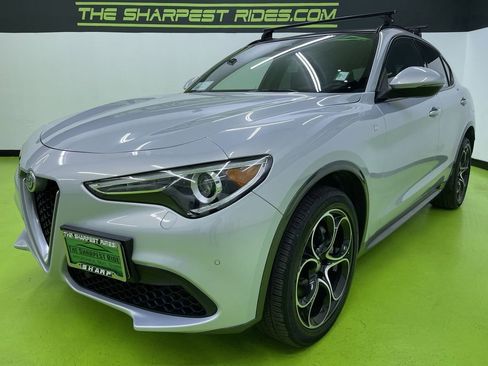 Used 2022 Alfa Romeo Stelvio Ti image 5