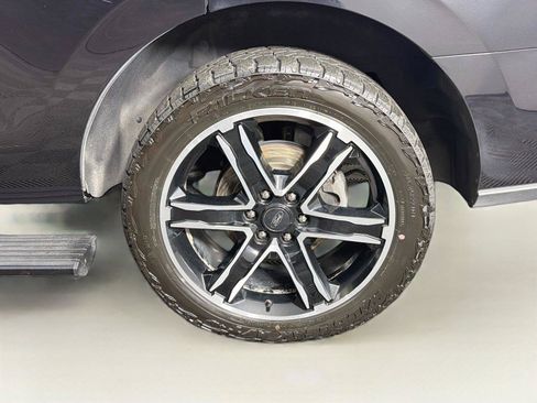 Used 2021 Ford Expedition Limited AWD/4WD image 36