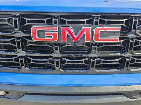 New 2026 GMC Canyon Elevation w/ Convenience Package RWD image 9