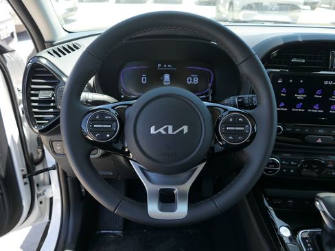 New 2025 Kia Soul EX image 16