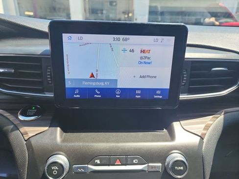 Used 2020 Ford Explorer Limited AWD/4WD image 18