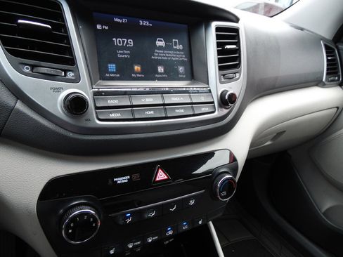 Used 2018 Hyundai Tucson SEL FWD image 9
