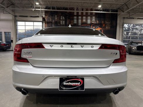 Used 2018 Volvo S90 T5 Momentum w/ Convenience Package image 41