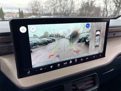 Certified 2025 Ford Maverick Lariat w/ 4K Tow Package image 31