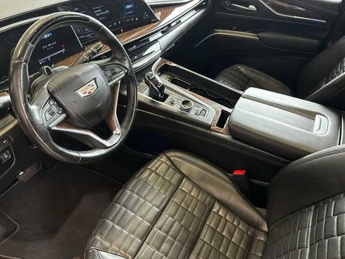 Used 2023 Cadillac Escalade ESV Sport Platinum image 10