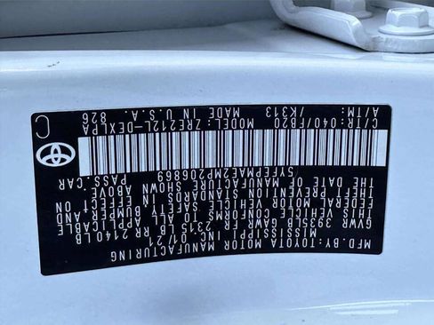 Used 2021 Toyota Corolla LE FWD image 25