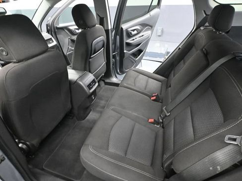 Used 2024 GMC Terrain SLE FWD image 36