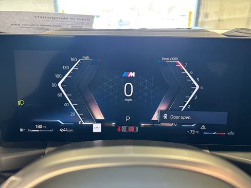 Used 2025 BMW 330i Sedan w/ M Sport Package image 31