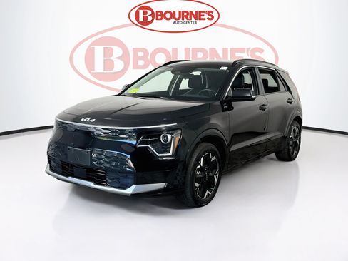 Used 2023 Kia Niro Wind w/ Wind Preserve Package FWD image 6