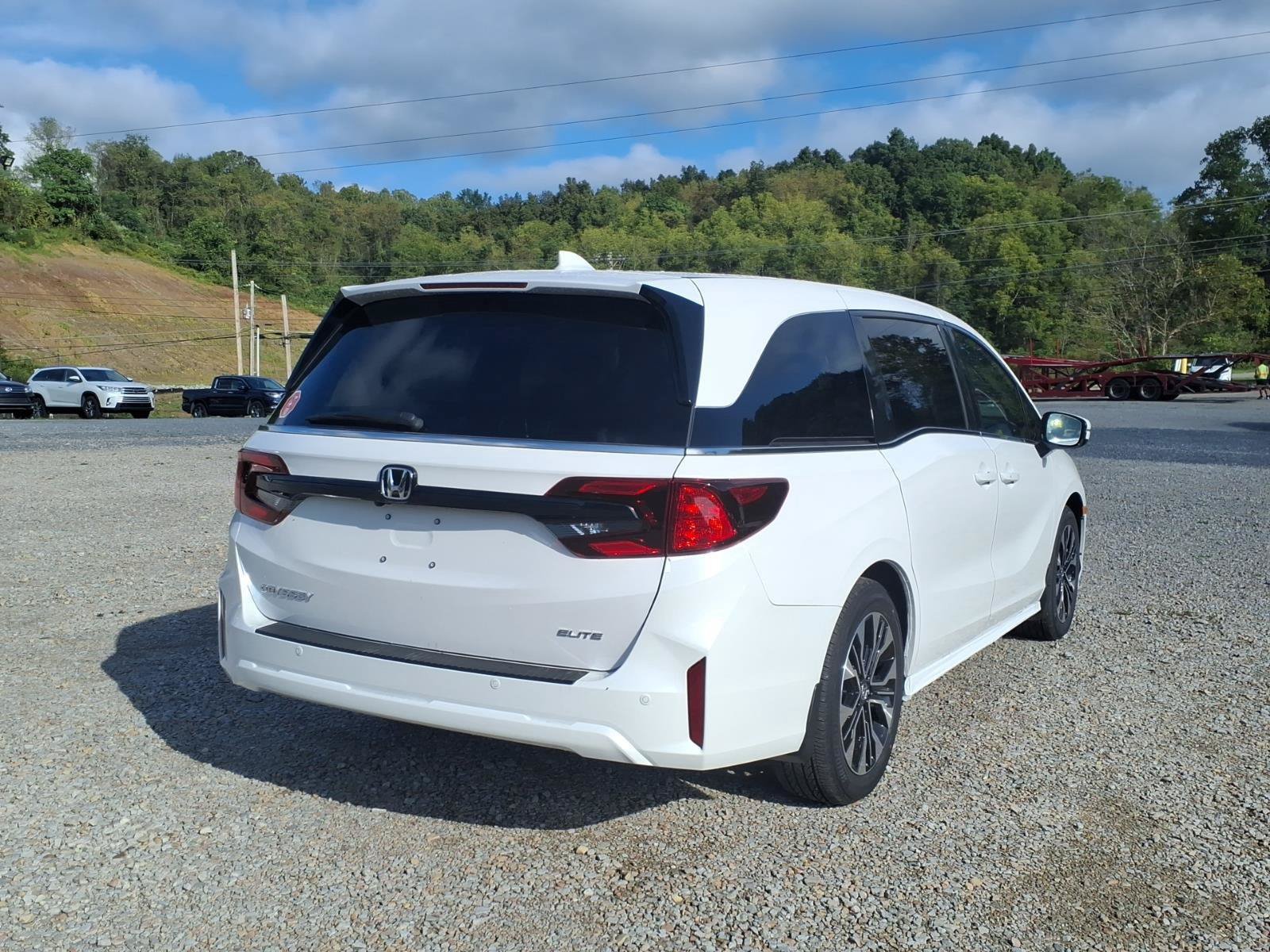 New 2026 Honda Odyssey Elite image 5