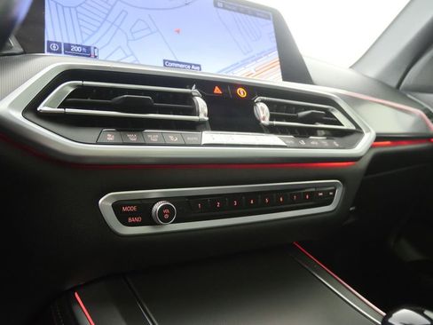 Used 2019 BMW X5 xDrive40i w/ Luxury Seating Package image 24