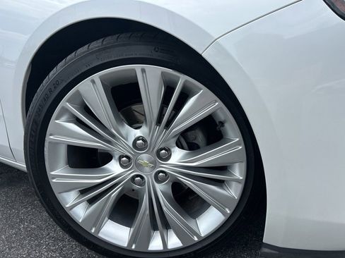 Used 2017 Chevrolet Impala Premier w/ Enhanced Convenience Package FWD image 30