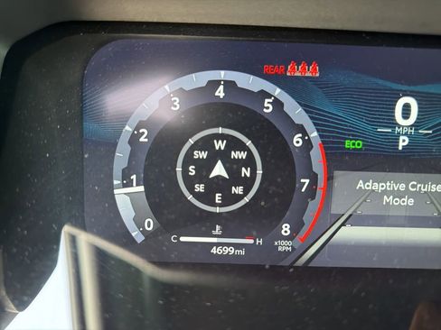 Used 2025 Toyota Tacoma Limited AWD/4WD image 13