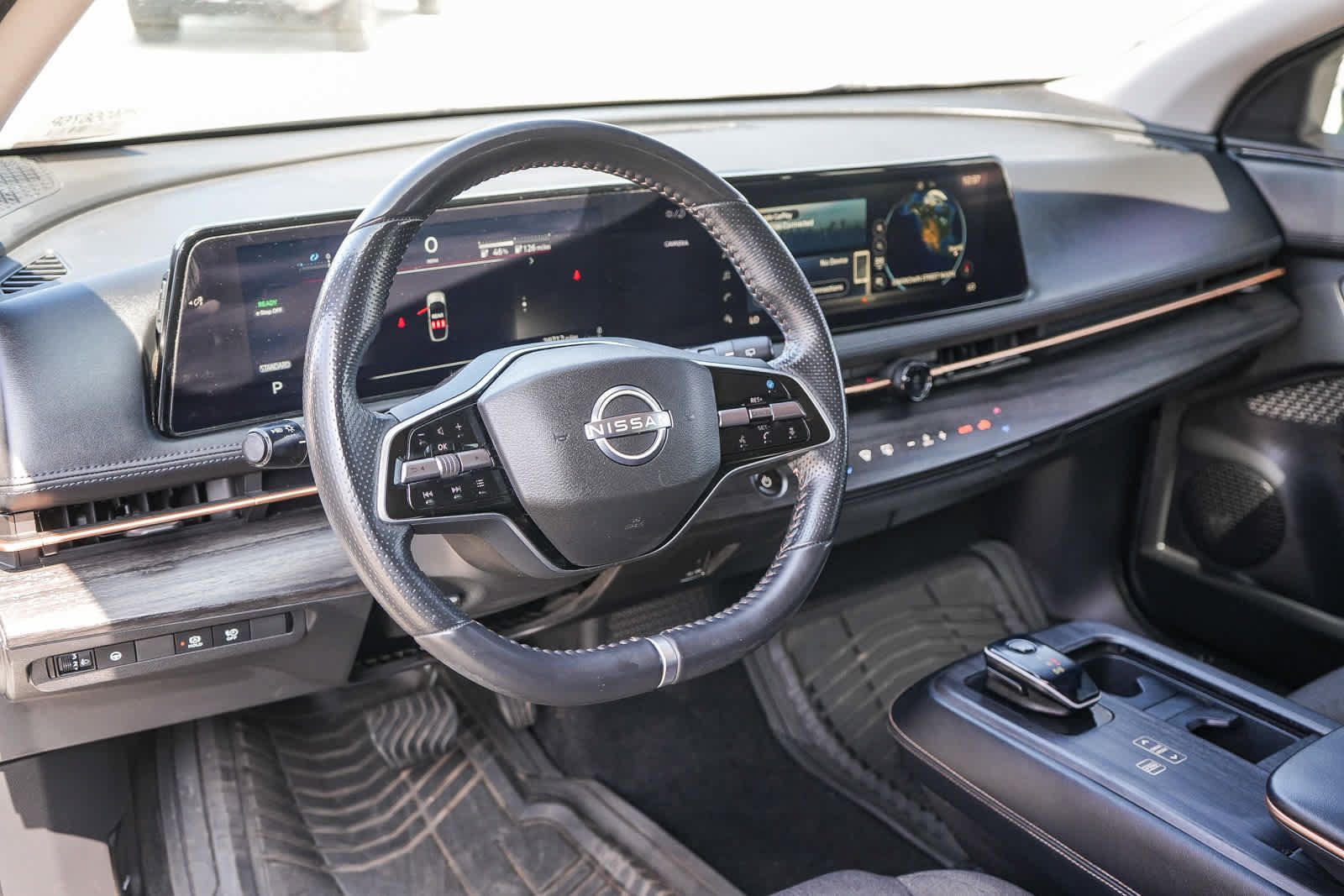 Used 2023 Nissan Ariya FWD image 14