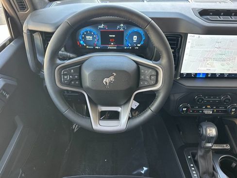 New 2026 Ford Bronco Badlands AWD/4WD image 18