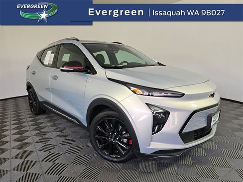 Used 2023 Chevrolet Bolt EUV Premier w/ Sun & Sound Package image 1