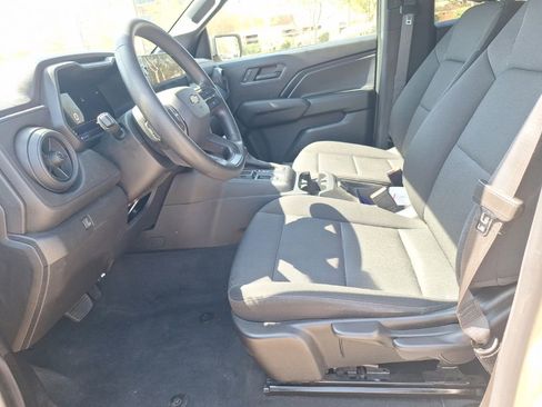 Used 2024 Chevrolet Colorado W/T image 12