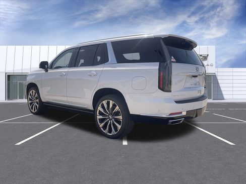 New 2026 Cadillac Escalade Luxury w/ Touring Package AWD/4WD image 6