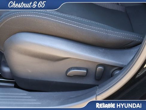Used 2025 Subaru Outback Premium w/ Popular Package #1A AWD/4WD image 25