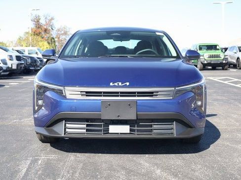 New 2025 Kia K4 LXS FWD image 3