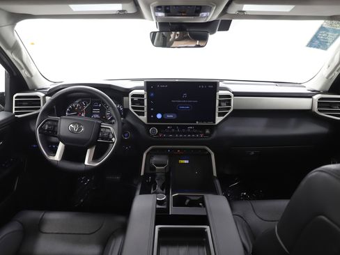 Used 2022 Toyota Tundra Limited image 13